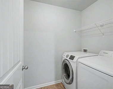 1305 Bridge Peak Lane - Photo Thumbnail 29