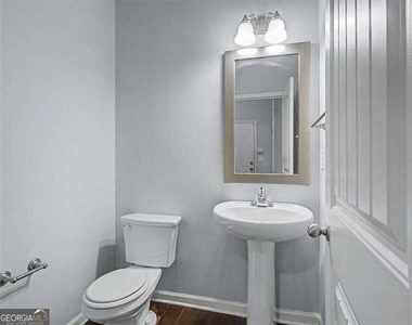 1305 Bridge Peak Lane - Photo Thumbnail 15