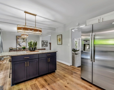 2192 Chartwell Drive - Photo Thumbnail 7