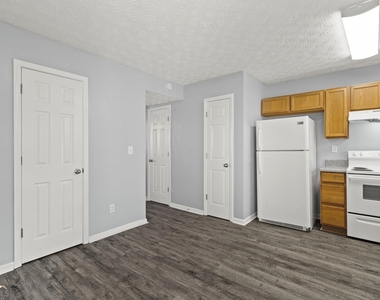 1469 N 42 Highway - Photo Thumbnail 16