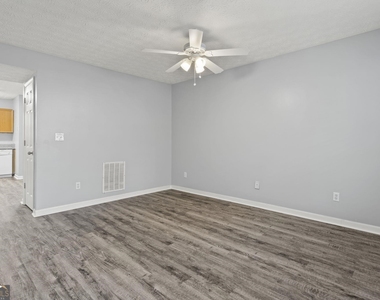 1469 N 42 Highway - Photo Thumbnail 11