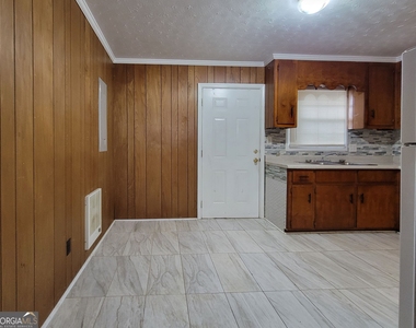 309 N Broad Street - Photo Thumbnail 3