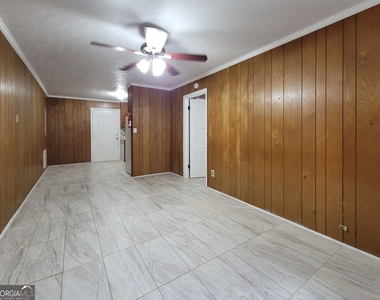 309 N Broad Street - Photo Thumbnail 1