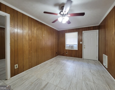 309 N Broad Street - Photo Thumbnail 2