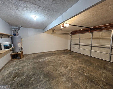 40 Peachtree Way - Photo Thumbnail 13