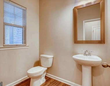 1526 Brookmere Way - Photo Thumbnail 4