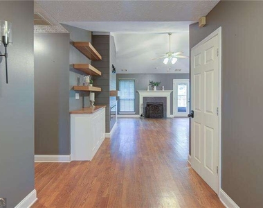 4267 Rivuere Point - Photo Thumbnail 12