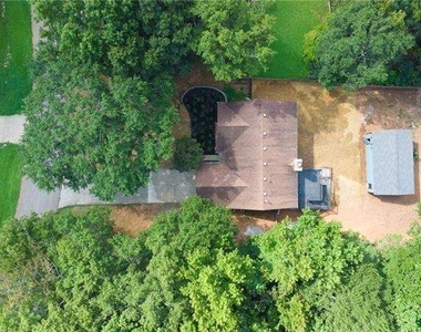 4267 Rivuere Point - Photo Thumbnail 4