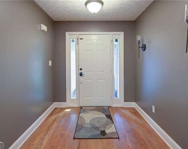4267 Rivuere Point - Photo Thumbnail 11