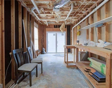 4267 Rivuere Point - Photo Thumbnail 10