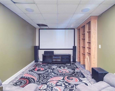4267 Rivuere Point - Photo Thumbnail 19