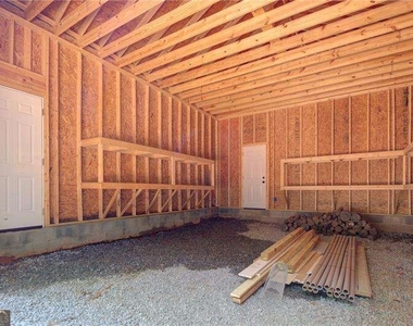 4267 Rivuere Point - Photo Thumbnail 7