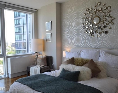 Rockwell Place - Photo Thumbnail 5