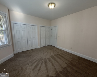 3281 Winthrop Circle - Photo Thumbnail 14