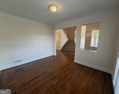3281 Winthrop Circle - Photo Thumbnail 4