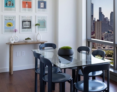 West 67th Street - Photo Thumbnail 2