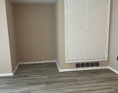 253 Gettysburg Way - Photo Thumbnail 3
