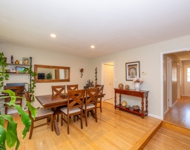 122 Sunrise Dr - Photo Thumbnail 10