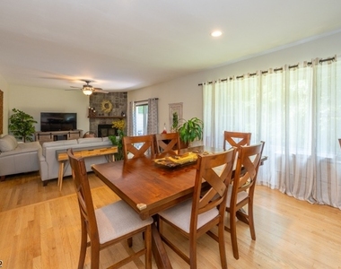 122 Sunrise Dr - Photo Thumbnail 11