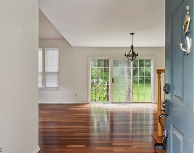 54 Plantation Rd - Photo Thumbnail 12