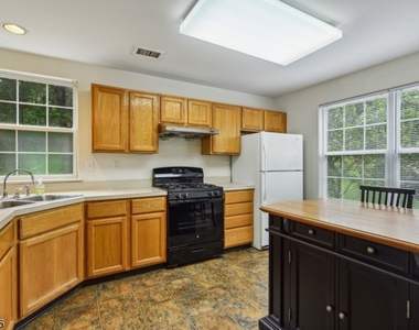 54 Plantation Rd - Photo Thumbnail 13