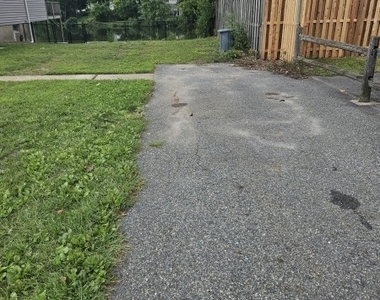 112 Ringwood Ave - Photo Thumbnail 15