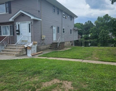 112 Ringwood Ave - Photo Thumbnail 1