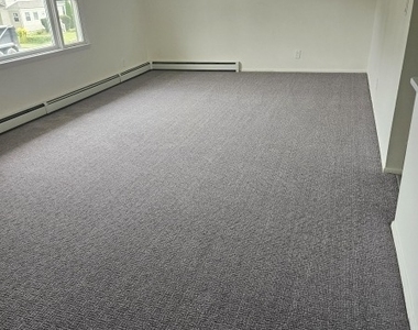 112 Ringwood Ave - Photo Thumbnail 3