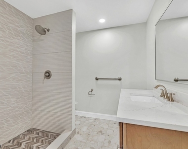 283 S Michigan Ave - Photo Thumbnail 26