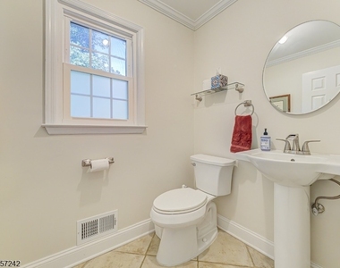 152 Woolf Rd - Photo Thumbnail 12