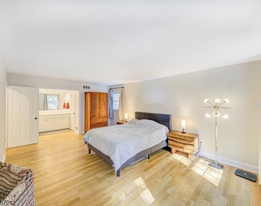 152 Woolf Rd - Photo Thumbnail 13