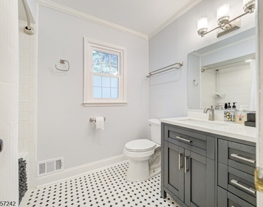152 Woolf Rd - Photo Thumbnail 20