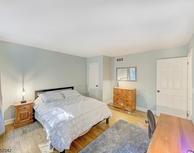152 Woolf Rd - Photo Thumbnail 16