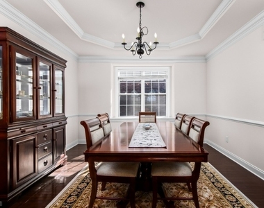 5 Pfrommer Ave - Photo Thumbnail 4