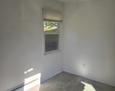 16 W Sterling St - Photo Thumbnail 14
