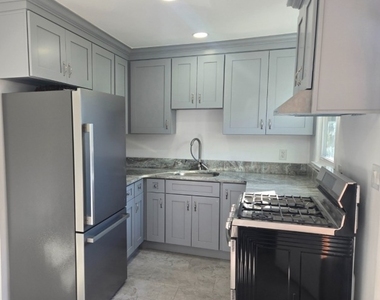 16 W Sterling St - Photo Thumbnail 11