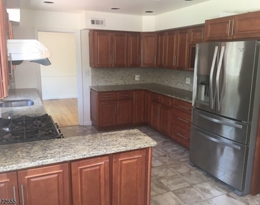 424 White Oak Ridge Rd - Photo Thumbnail 3