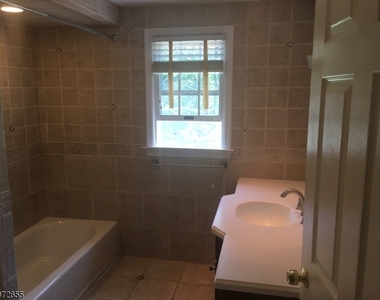 424 White Oak Ridge Rd - Photo Thumbnail 9