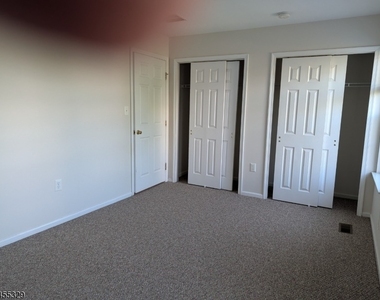 9 Prescott Ct - Photo Thumbnail 15