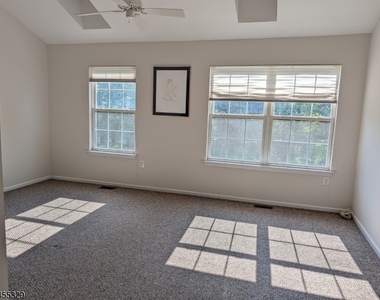 9 Prescott Ct - Photo Thumbnail 11
