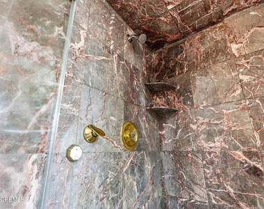 304 Monmouth Road - Photo Thumbnail 23
