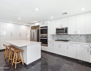 304 Monmouth Road - Photo Thumbnail 14