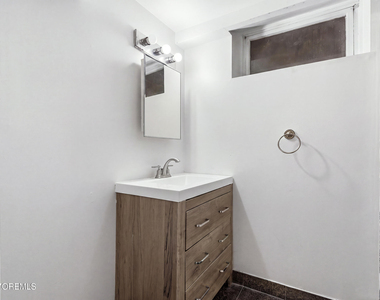 304 Monmouth Road - Photo Thumbnail 38