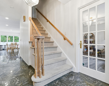 304 Monmouth Road - Photo Thumbnail 4