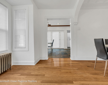 370 W Park Avenue - Photo Thumbnail 6