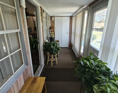 308 Malvern Court - Photo Thumbnail 8