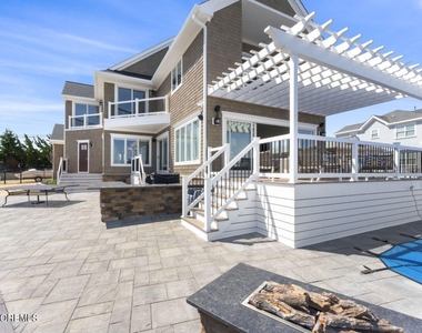 1 Pershing Boulevard - Photo Thumbnail 45