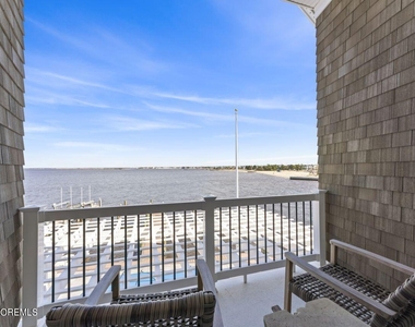1 Pershing Boulevard - Photo Thumbnail 39