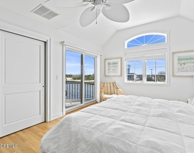 1 Pershing Boulevard - Photo Thumbnail 25