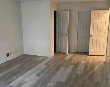 141 Aster Court - Photo Thumbnail 10